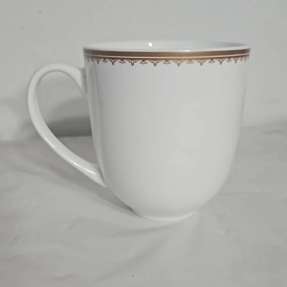 EUC World Market Limited Edition Downton Abbey White & Gold 2014 Crown D